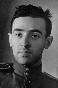 Владимир Этуш