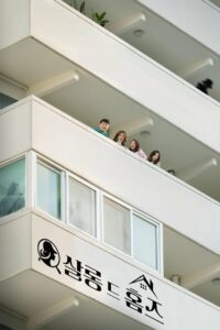 Детективный салон (2025)