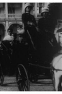 Le roi de Cambodge se rendant au palais (1899)